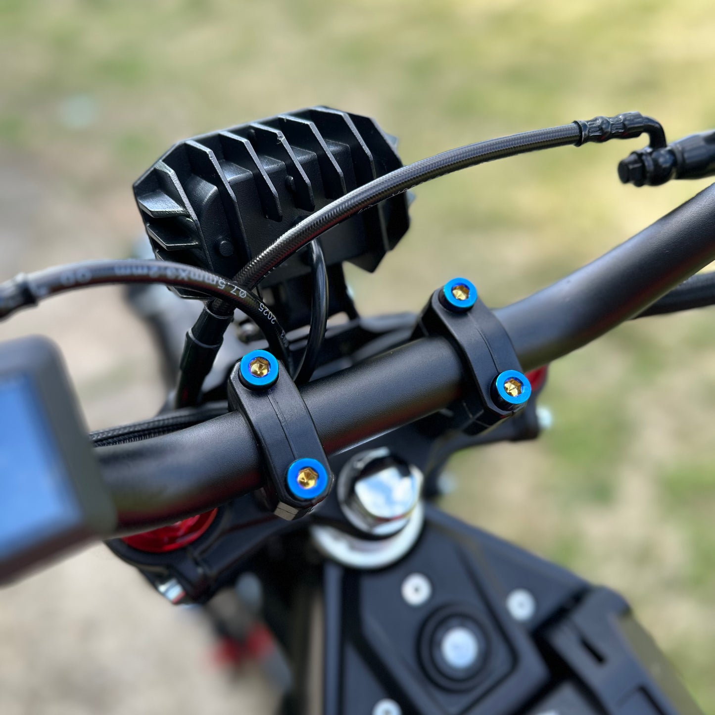 Yozma / Strike Shadow Handlebar Mount Titanium Bolts